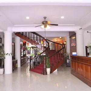 Nhi Nhi Hoi An